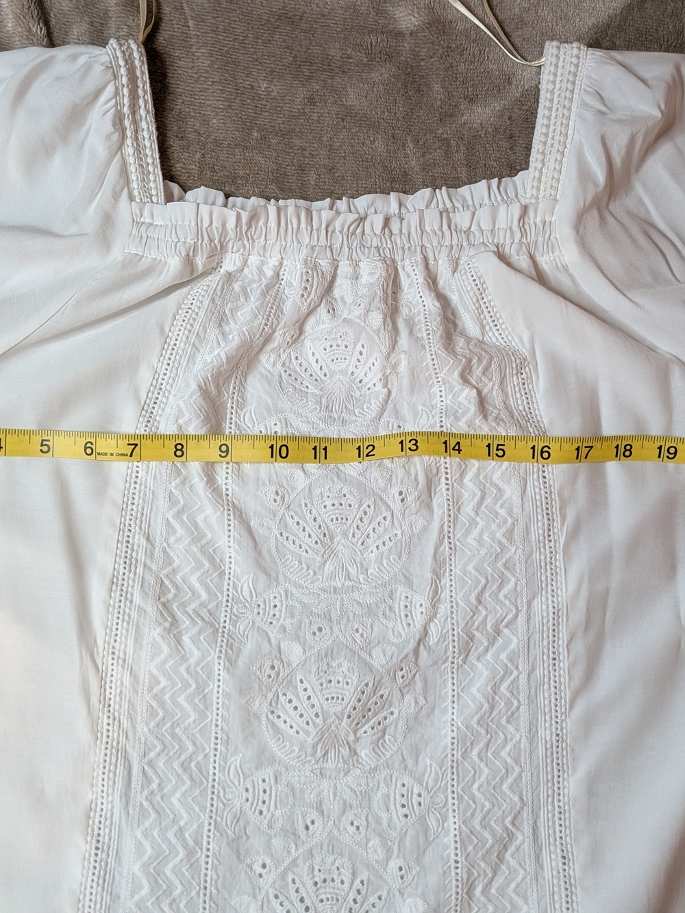 Democracy White Boho Embroidered Eyelet Peasant Blouse Puff Sleeve Size L - Picture 7 of 8